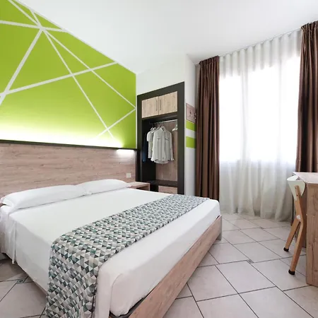 Отель Maritan &